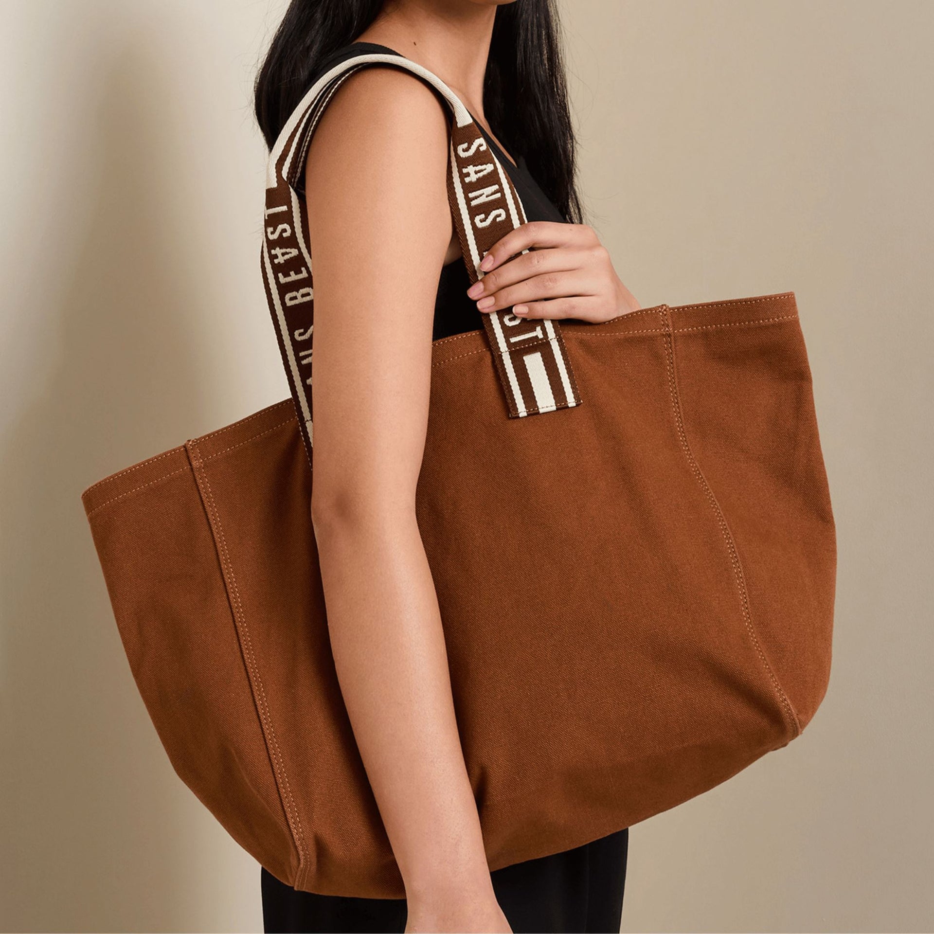 Xtra Overflow Canvas Tote Bag Brown Sans Beast